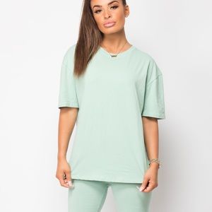 PELLE ISHIRT AND CYCLING
SHORT SET
Mint